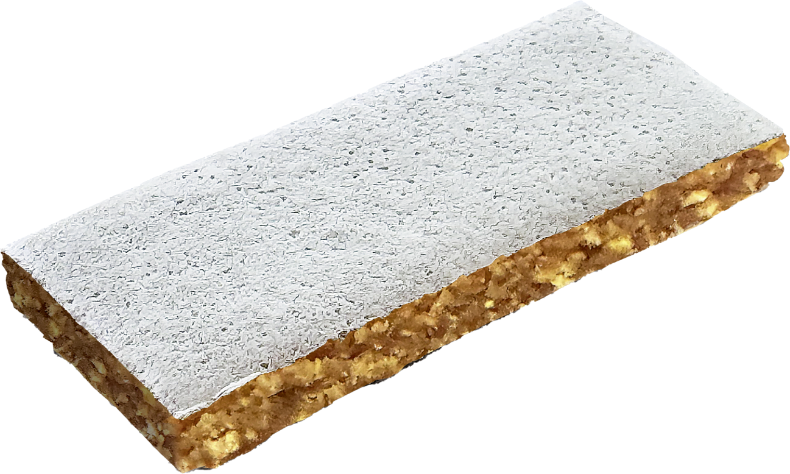 Der Apfel-Banane-Riegel ohne Verpackung: Fruchtmasse mit essbarem Oblatenpapier umhüllt, rechteckig und flach